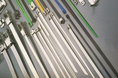 不銹鋼扎帶在汽車中有哪些應(yīng)用？