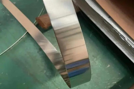 如何選擇一款合適的不銹鋼扎帶？建議和技巧！